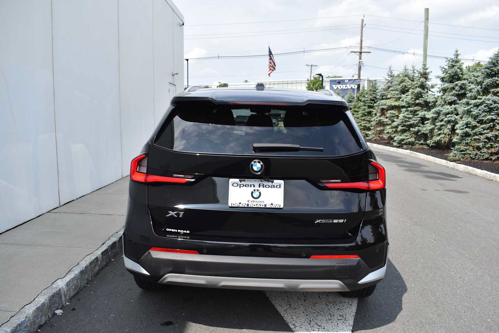 Used 2023 BMW X1 xDrive28i w/ Premium Package AWD/4WD image 6