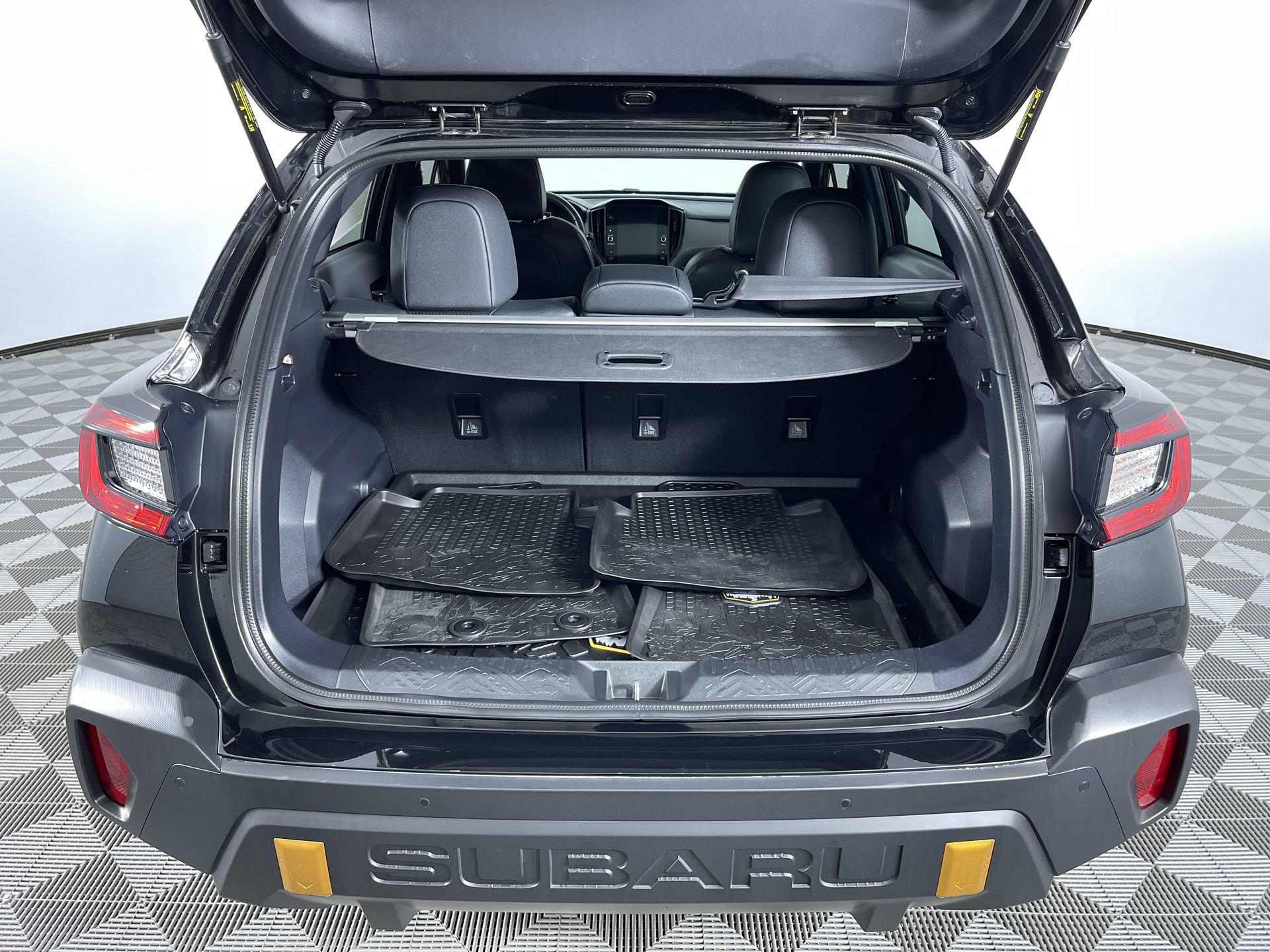 Used 2024 Subaru Crosstrek 2.5i Wilderness w/ Crosstrek Mirror Package AWD/4WD image 24