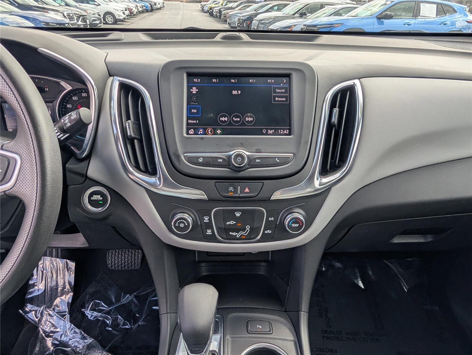 Used 2022 Chevrolet Equinox LT image 17