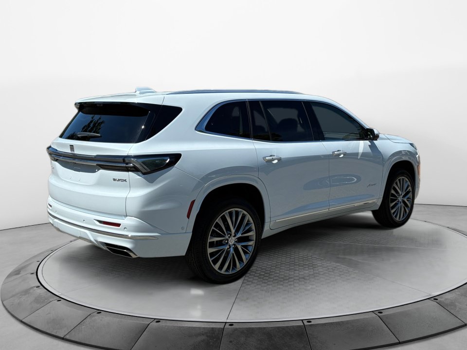 New 2026 Buick Enclave Avenir w/ Super Cruise Package FWD image 7