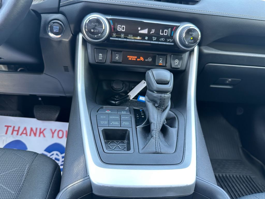 Used 2022 Toyota RAV4 XLE w/ Convenience Package AWD/4WD image 11