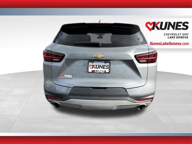 Used 2025 Chevrolet Blazer LT image 7