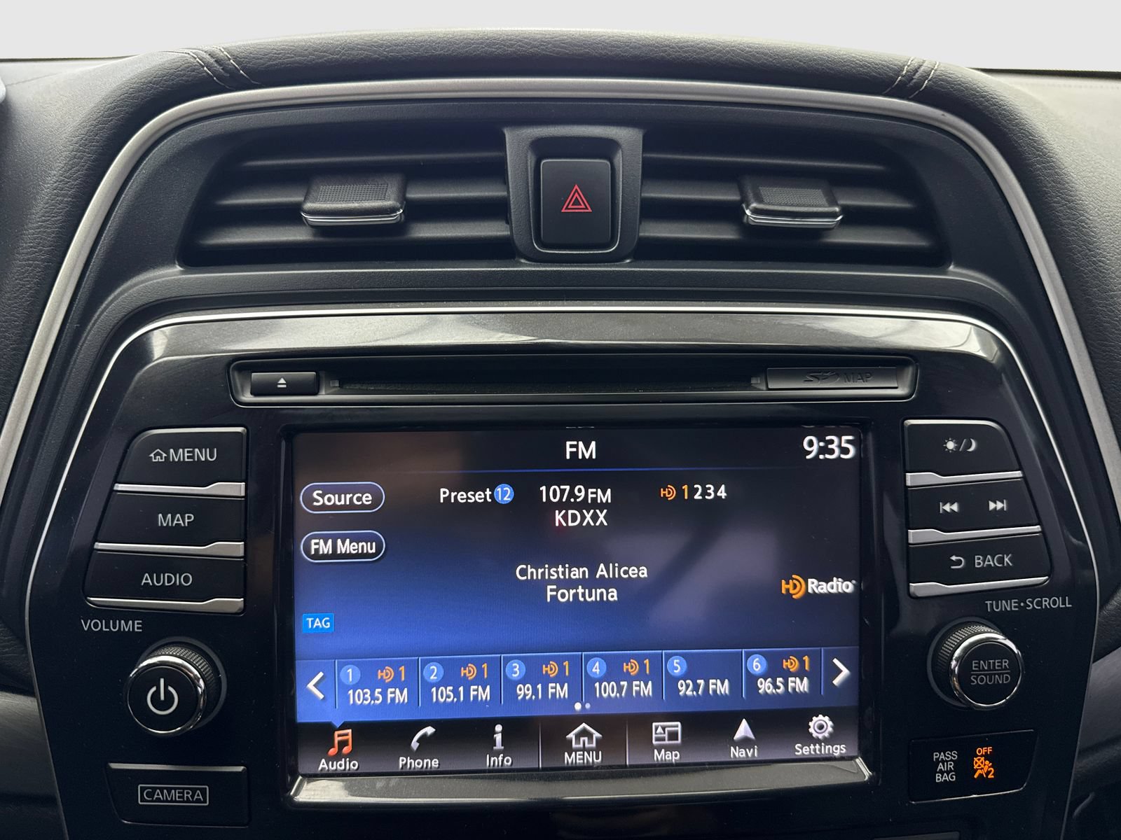 Used 2016 Nissan Maxima 3.5 SV w/ Interior Lighting Package FWD image 25