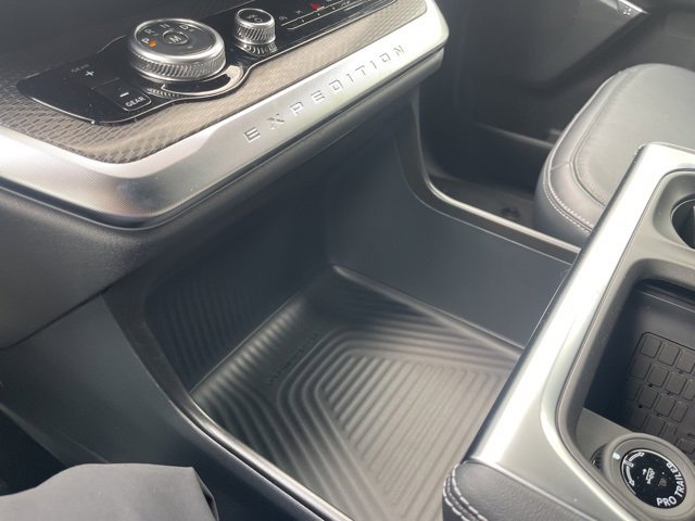 New 2025 Ford Expedition Max Platinum w/ Stealth Performance Package image 91