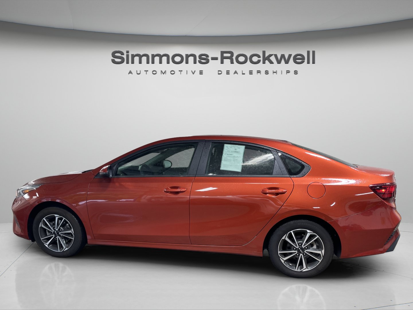 Used 2023 Kia Forte LXS w/ LXS Technology Package FWD image 2