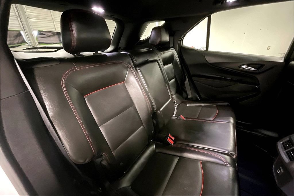 Used 2022 Chevrolet Equinox RS w/ RS Leather Package FWD image 33