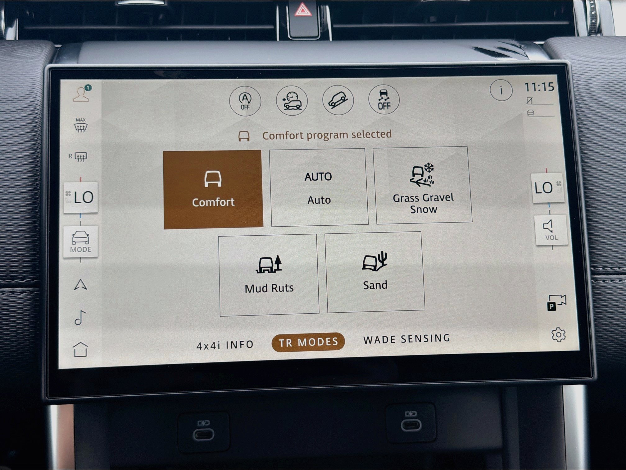 New 2026 Land Rover Discovery Sport Landmark AWD/4WD image 47