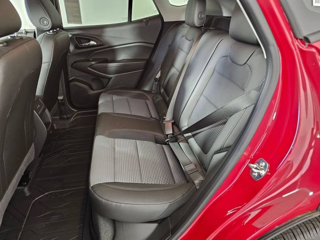New 2026 Chevrolet Trax LT w/ Driver Confidence Package FWD image 18