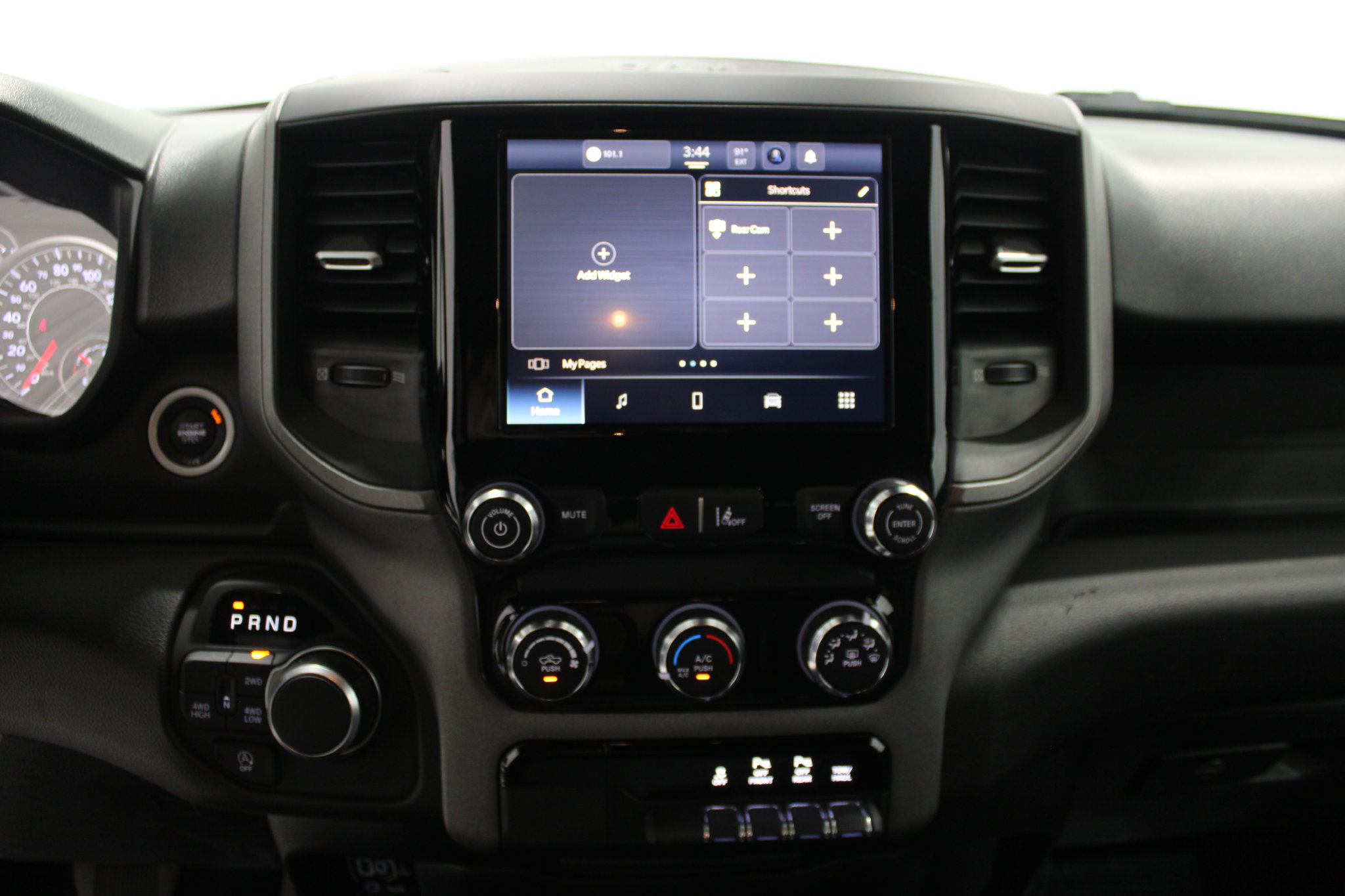 Used 2025 RAM 1500 Tradesman w/ Night Edition AWD/4WD image 29