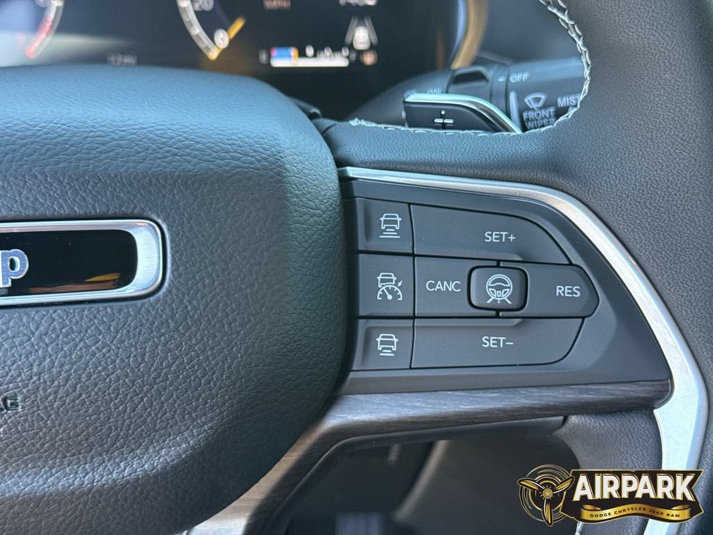 New 2026 Jeep Grand Cherokee Altitude RWD image 22