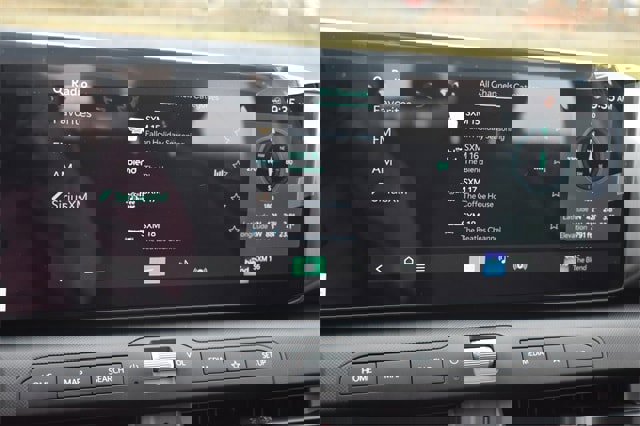 New 2025 Kia K4 LXS image 23