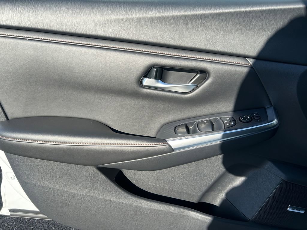 Used 2023 Nissan Sentra SR w/ SR Premium Package image 22