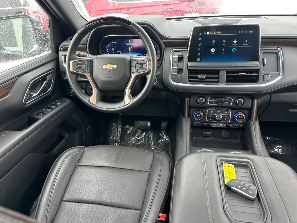 Used 2024 Chevrolet Suburban High Country w/ Advanced Technology Package image 19