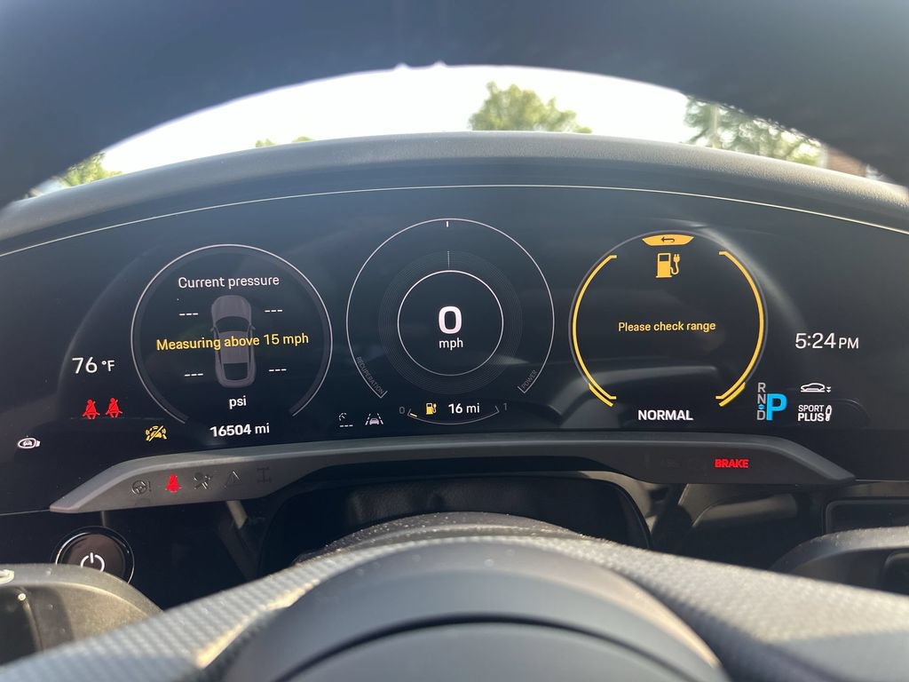 Used 2023 Porsche Taycan Turbo S AWD/4WD image 10
