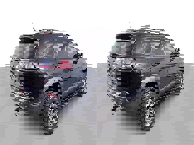 Used 2019 Jeep Cherokee Trailhawk w/ Comfort/Convenience Group image 8