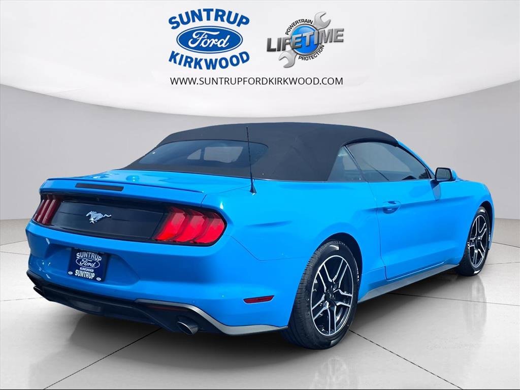 Used 2022 Ford Mustang Premium image 2