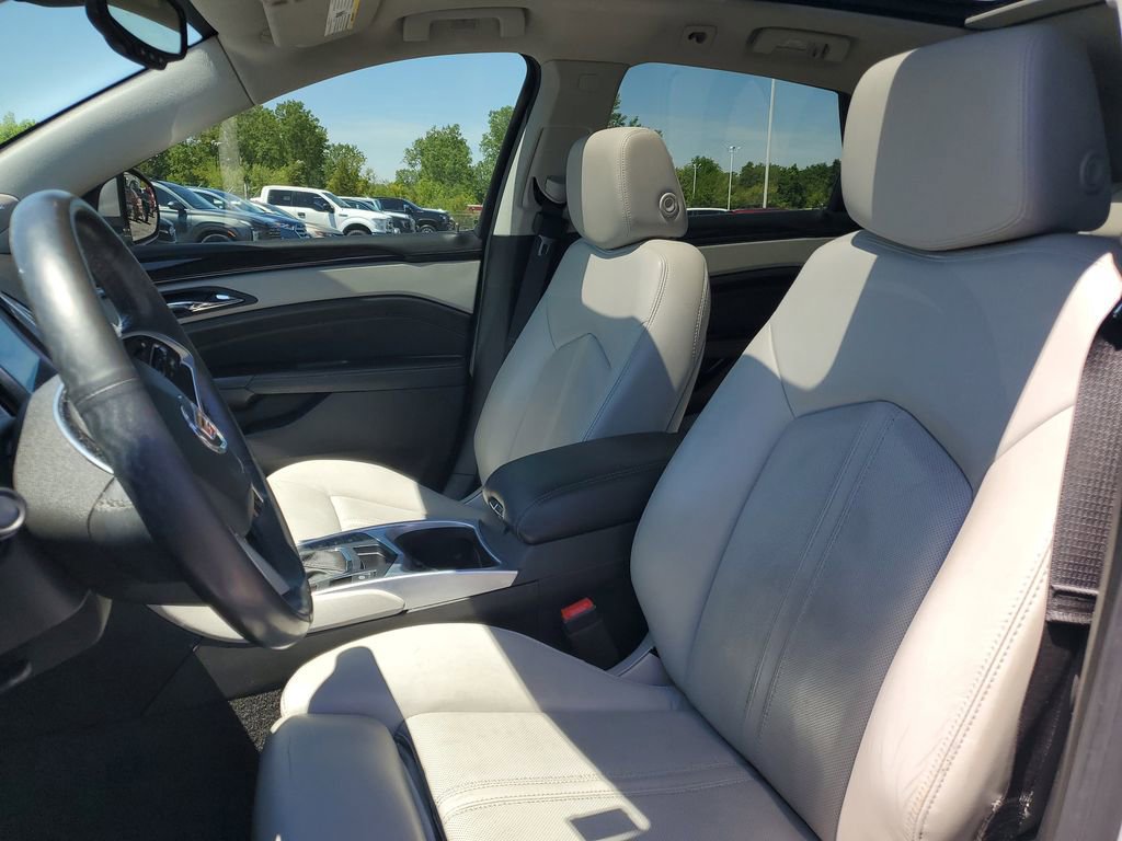 Used 2015 Cadillac SRX Luxury w/ Driver Awareness Package FWD image 5