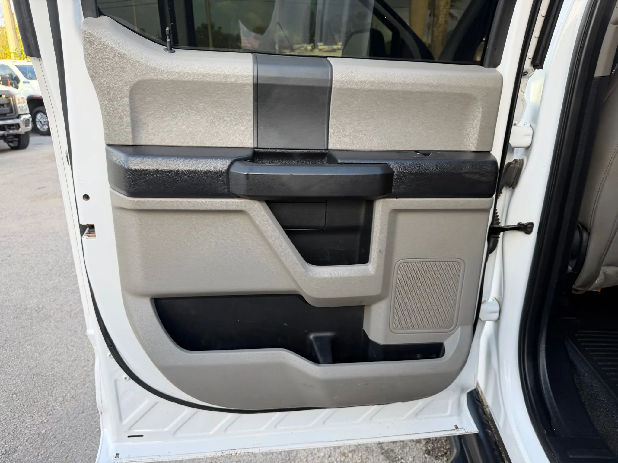 Used 2021 Ford F250 XL w/ Power Equipment Group AWD/4WD image 16