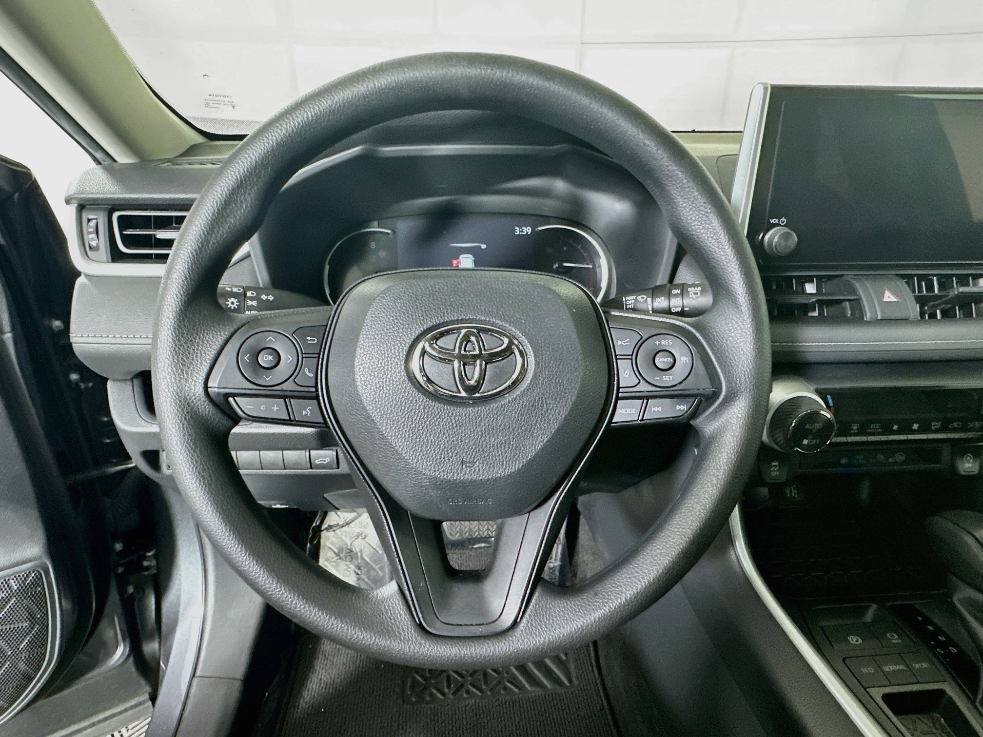 Certified 2023 Toyota RAV4 XLE w/ Convenience Package FWD image 15