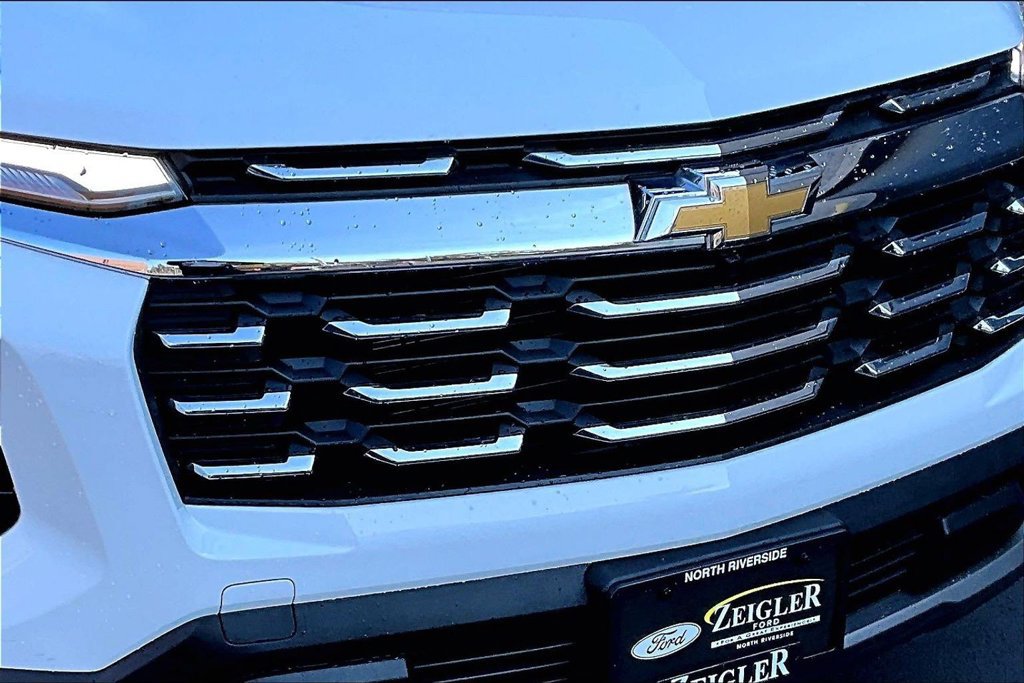 Used 2026 Chevrolet Equinox LT AWD/4WD image 30