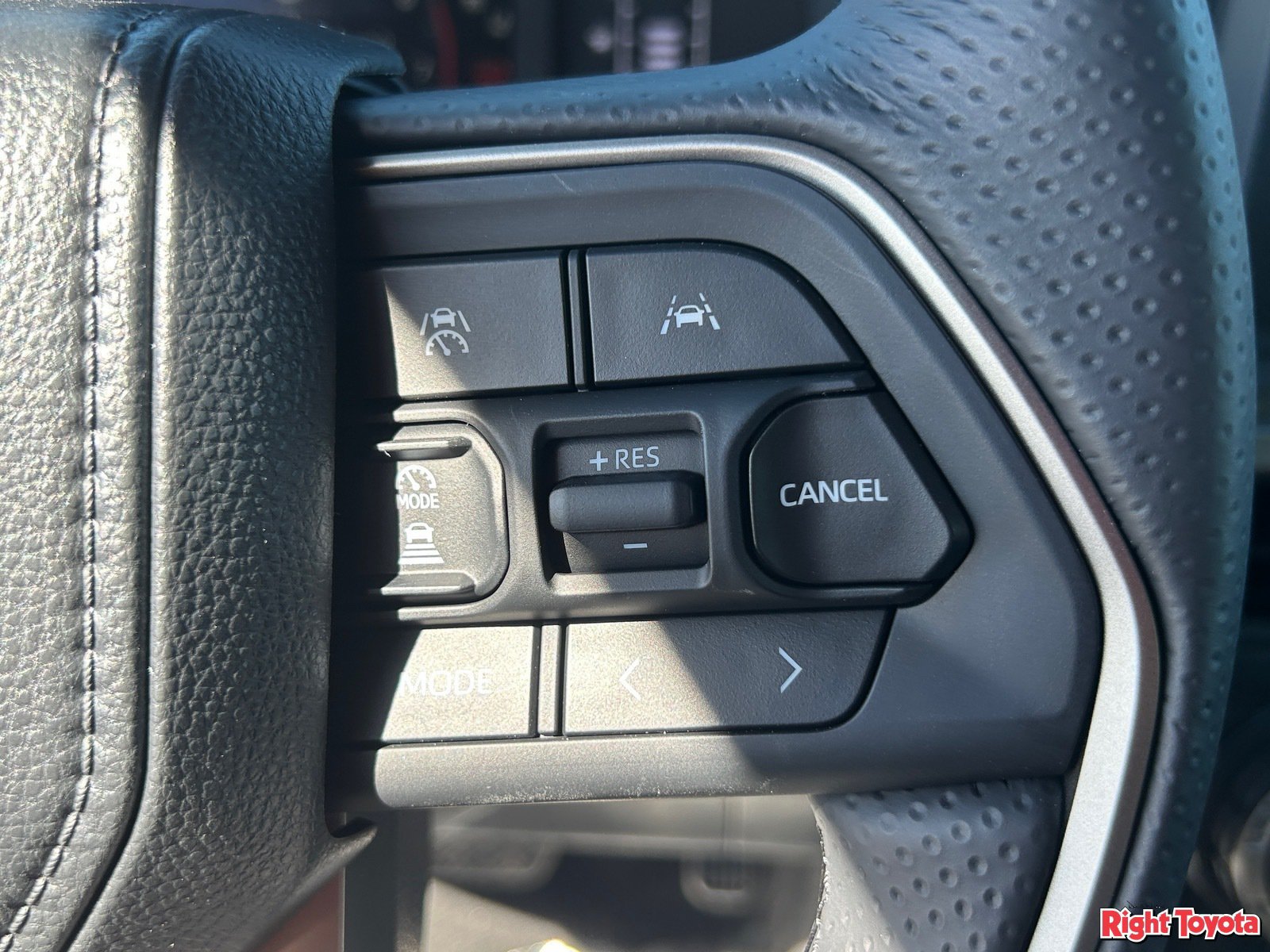 New 2026 Toyota 4Runner SR5 AWD/4WD image 31