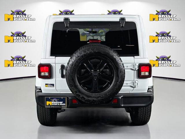 Used 2023 Jeep Wrangler Sahara image 6
