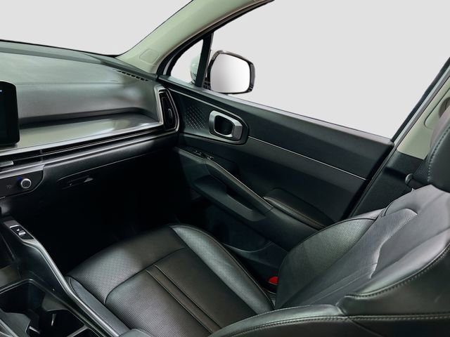 Used 2024 Kia Sorento S image 23