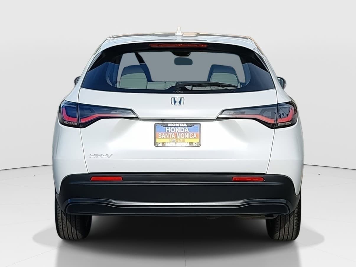 Certified 2023 Honda HR-V LX image 6