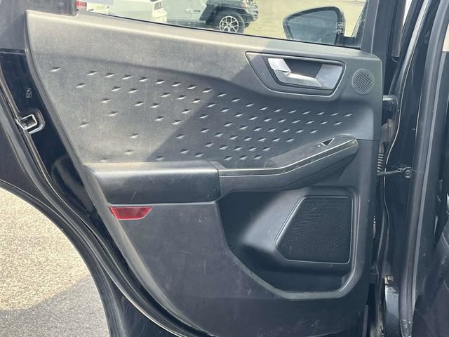 Used 2020 Ford Escape Titanium AWD/4WD image 16