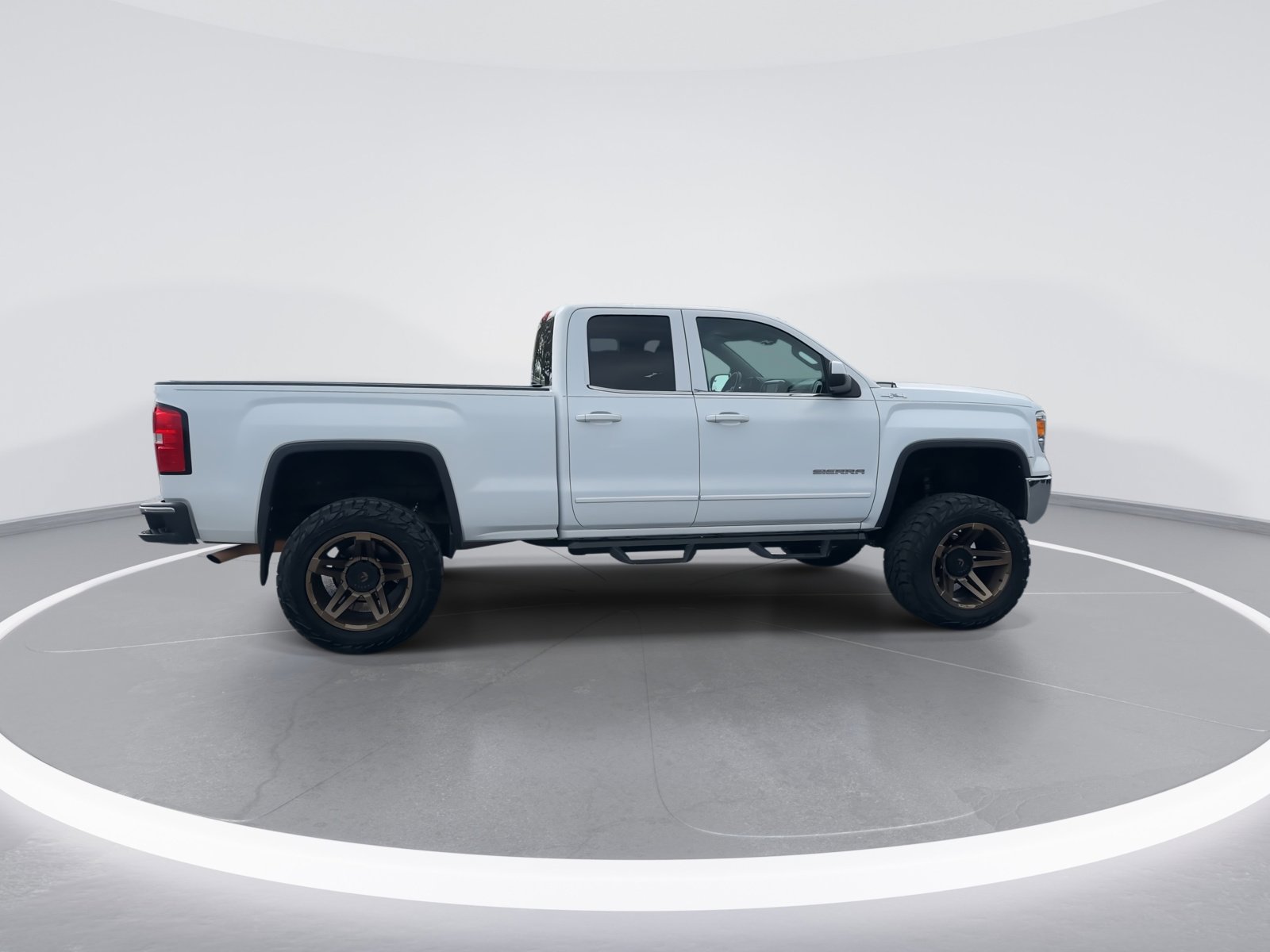 Used 2015 GMC Sierra 1500 SLE w/ SLE Value Package image 10