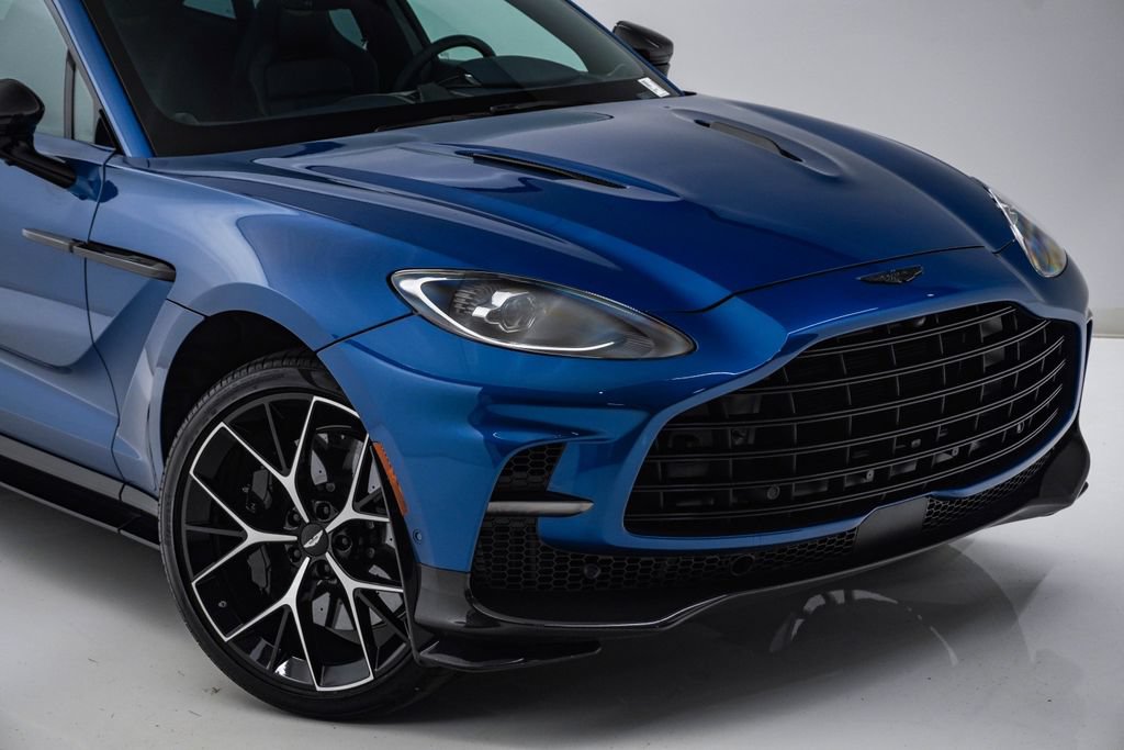 Used 2025 Aston Martin DBX 707 AWD/4WD image 4