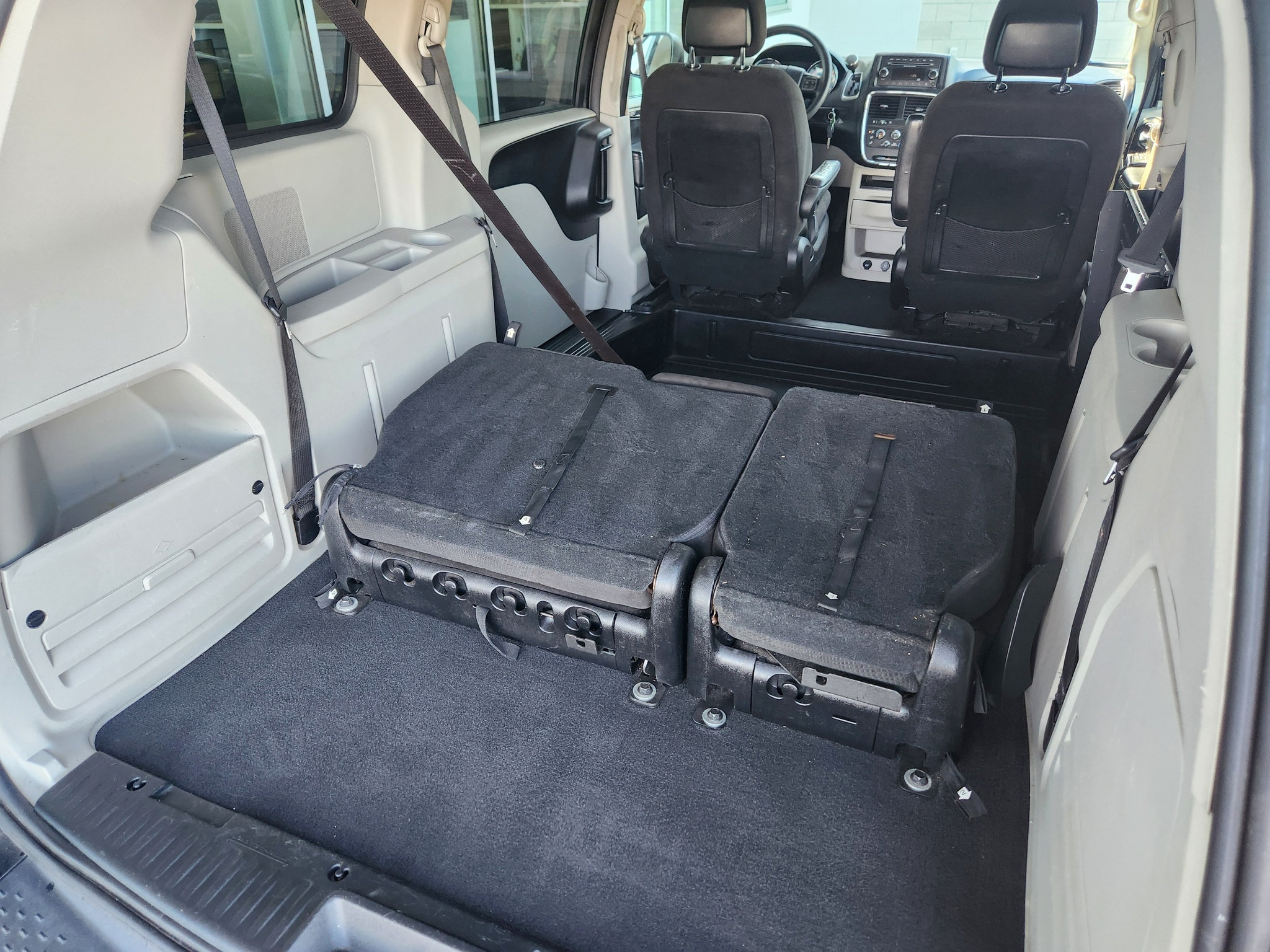 Used 2012 Dodge Grand Caravan SE FWD image 37