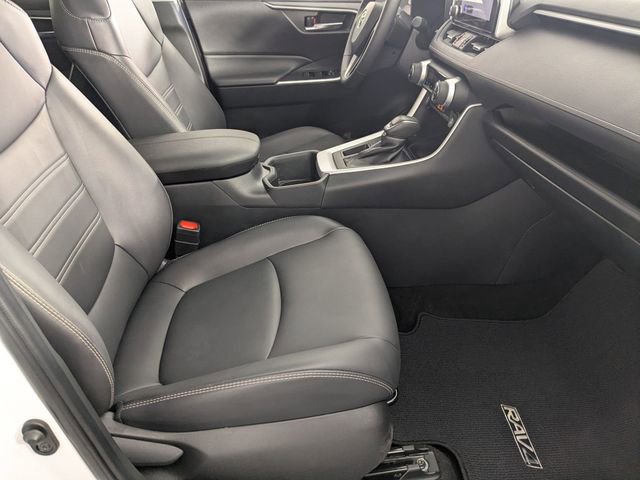 Used 2024 Toyota RAV4 XLE Premium image 32