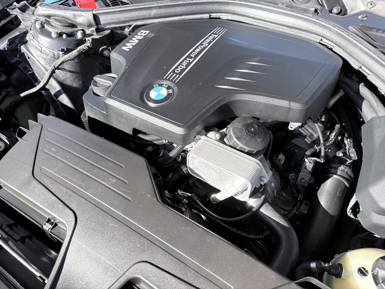 Used 2016 BMW 320i Sedan RWD image 10