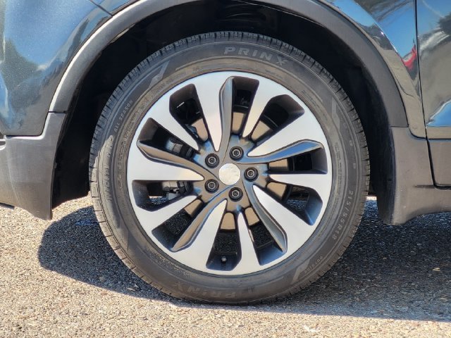 Used 2018 Buick Encore Essence FWD image 6