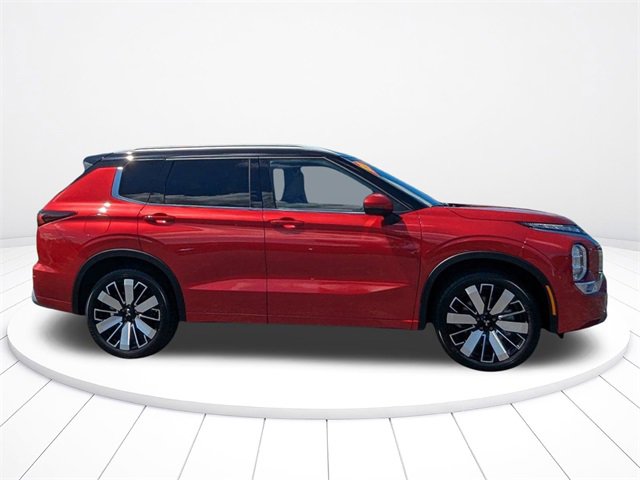 New 2025 Mitsubishi Outlander SEL image 2