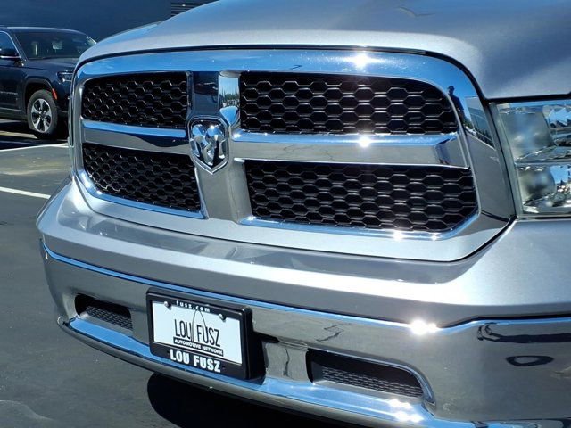 Used 2019 RAM 1500 Classic SLT w/ Luxury Group AWD/4WD image 32