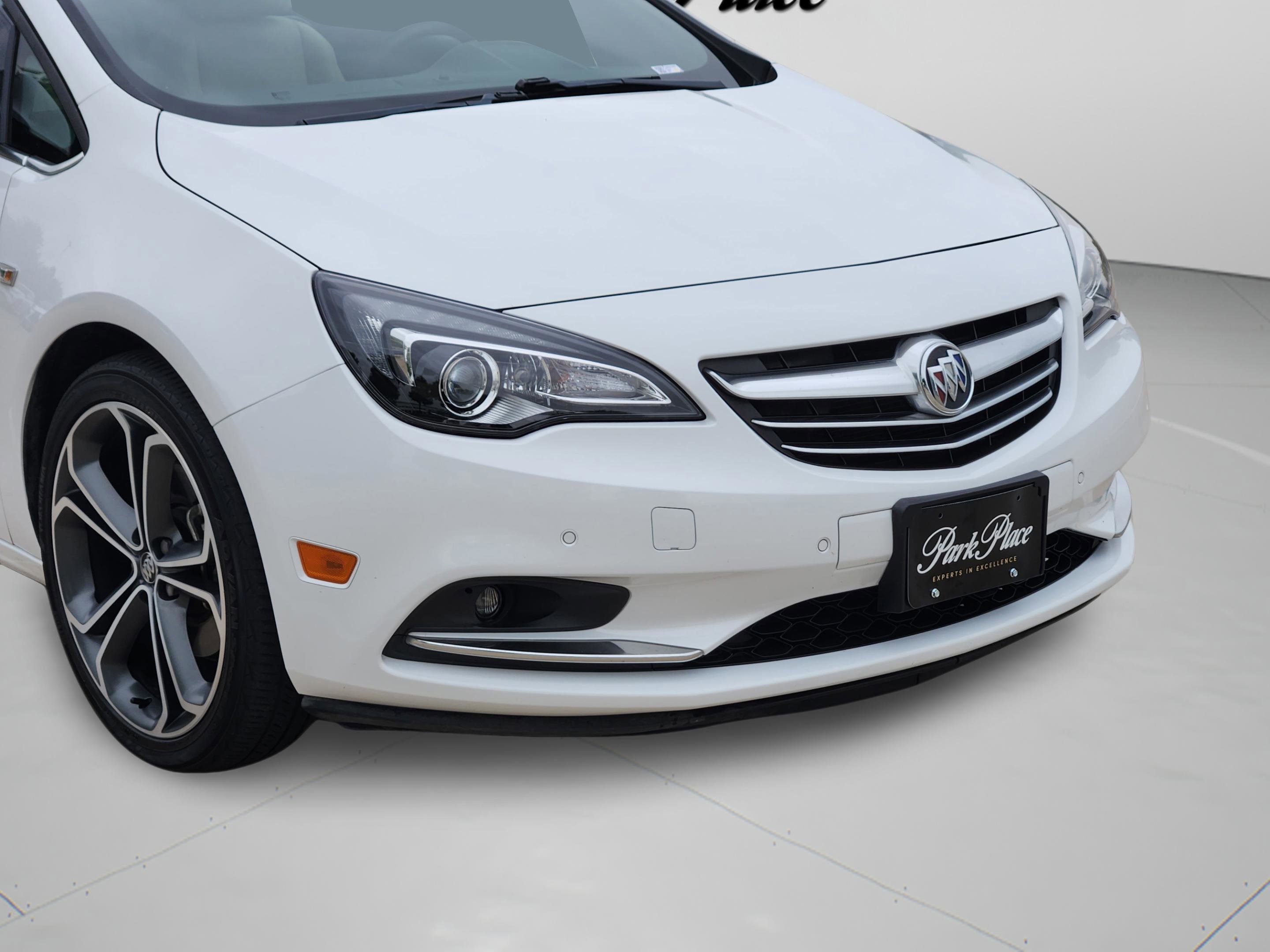 Used 2019 Buick Cascada Premium image 33