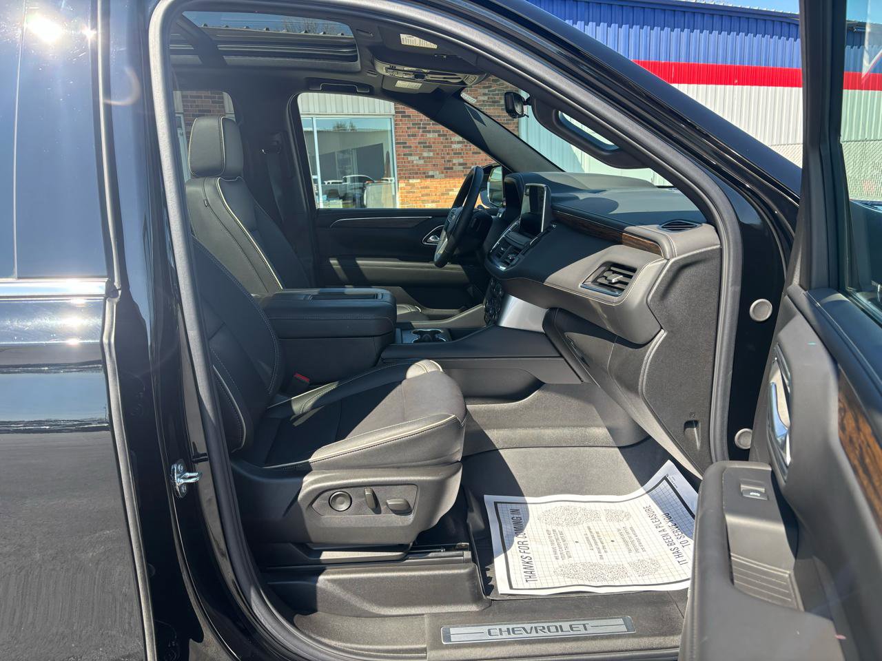 Used 2024 Chevrolet Tahoe Premier w/ Premium Package AWD/4WD image 16