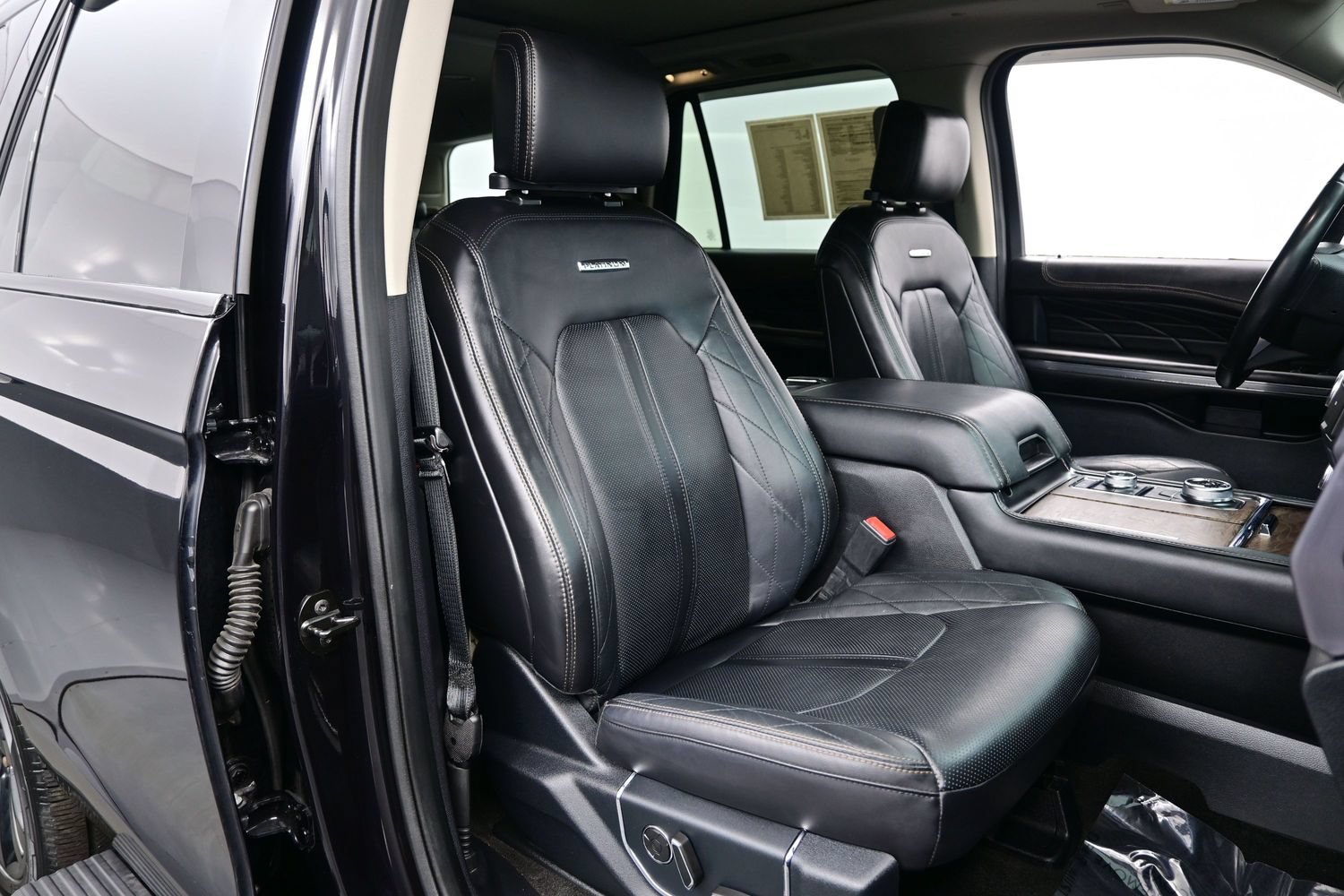 Used 2021 Ford Expedition Platinum AWD/4WD image 14