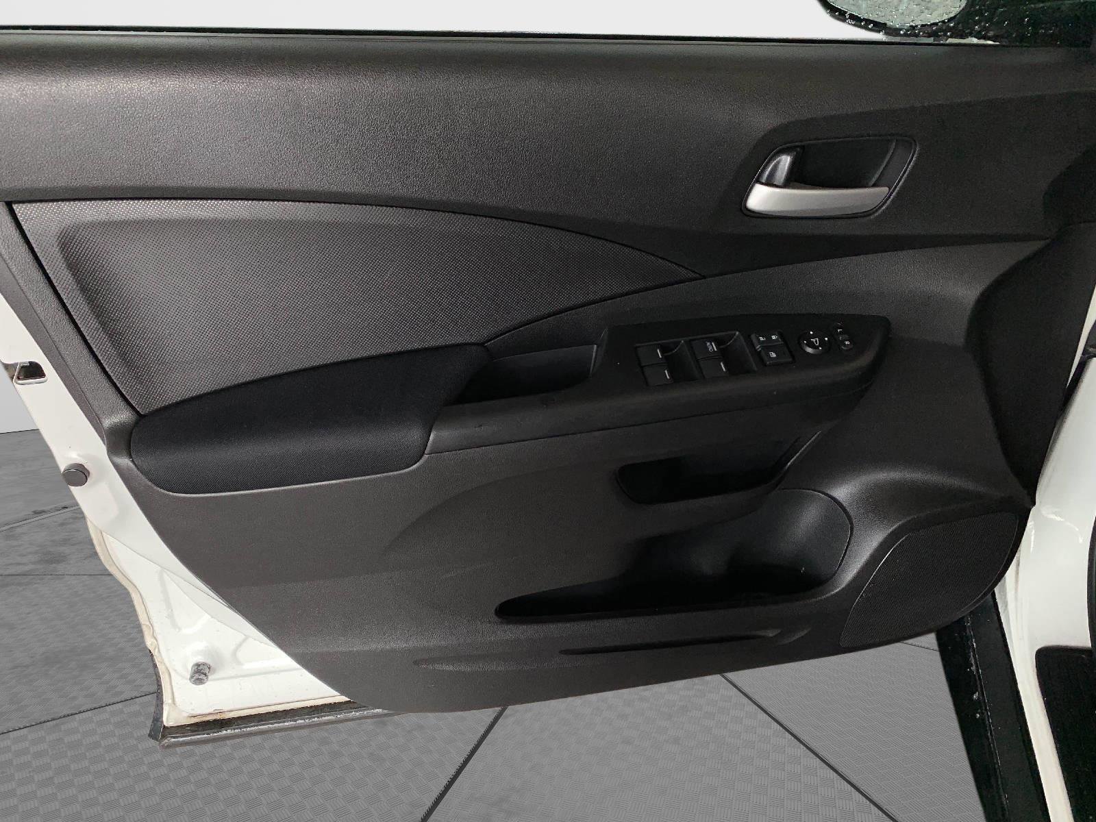 Used 2016 Honda CR-V LX image 10