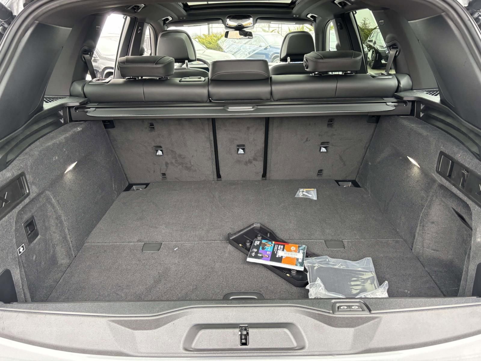 New 2026 BMW X5 xDrive50e image 9