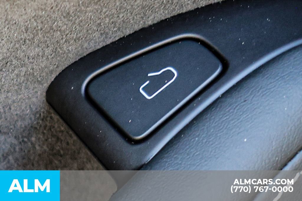 Used 2025 Tesla Model Y Long Range image 48