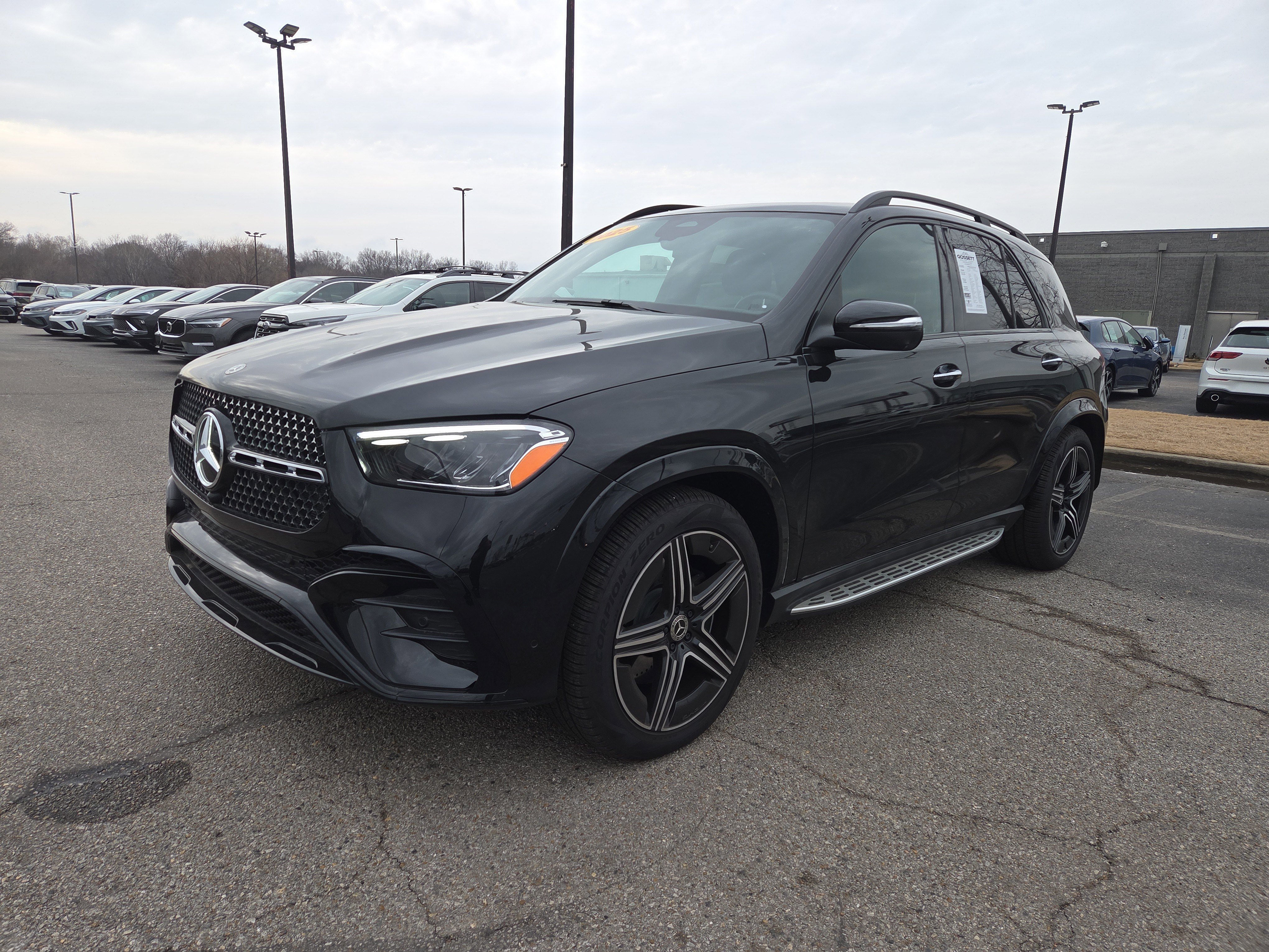 Used 2025 Mercedes-Benz GLE 450 4MATIC image 1