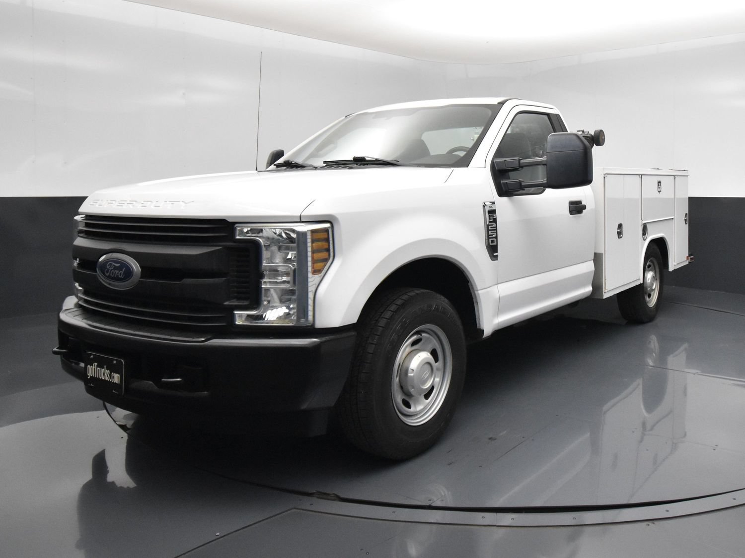 Used 2019 Ford F250 XL RWD image 2