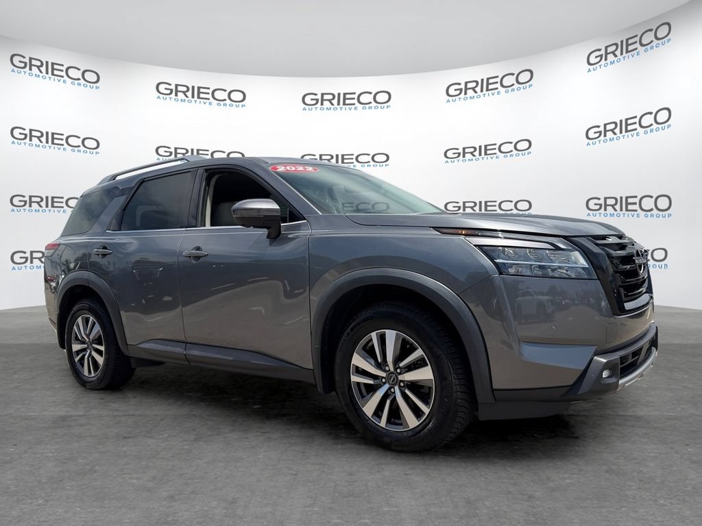 Certified 2022 Nissan Pathfinder SL w/ SL Black Package AWD/4WD image 1