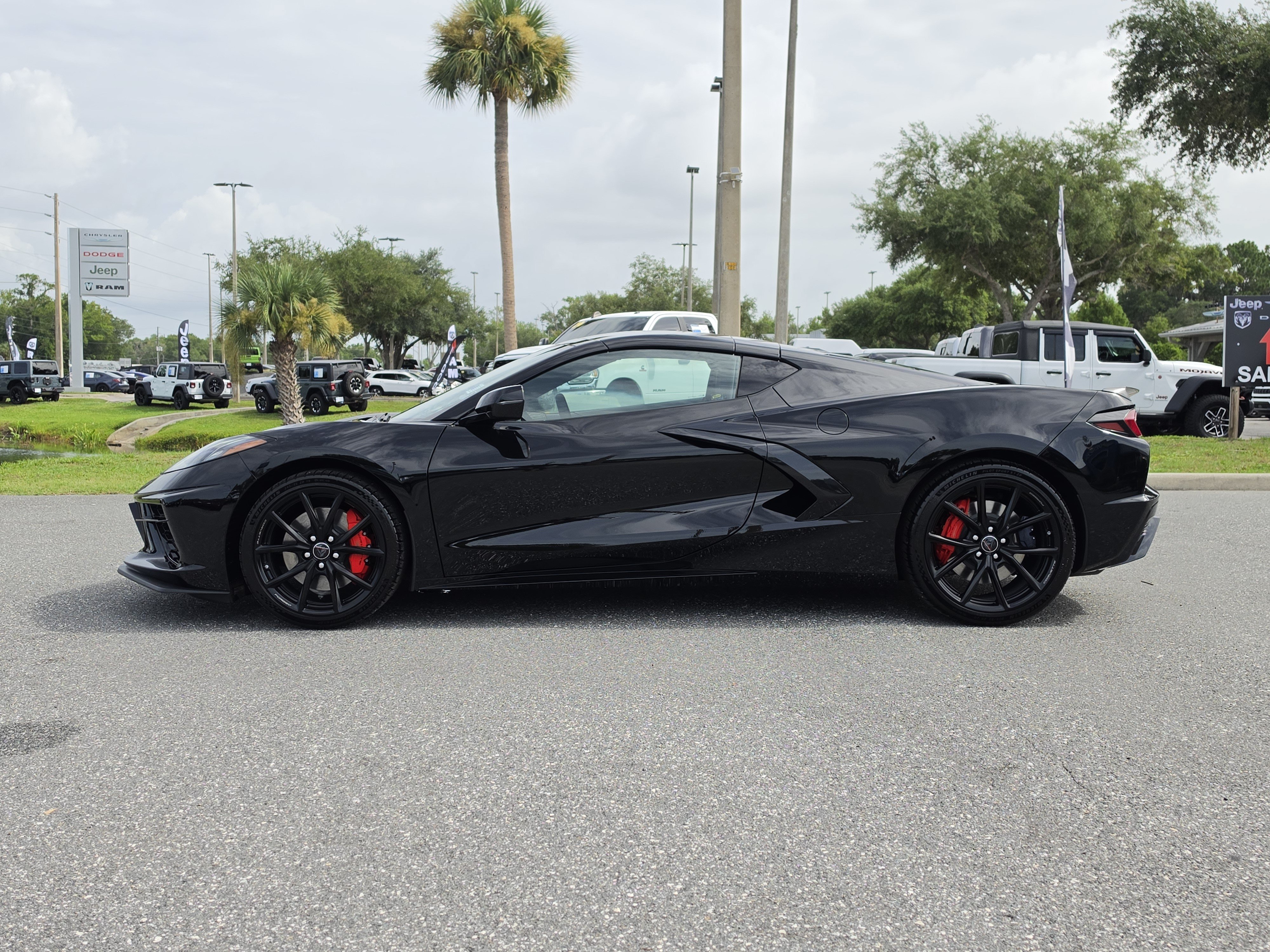 New 2027 Chevrolet Corvette Stingray Coupe w/ Z51 Performance Package RWD image 9