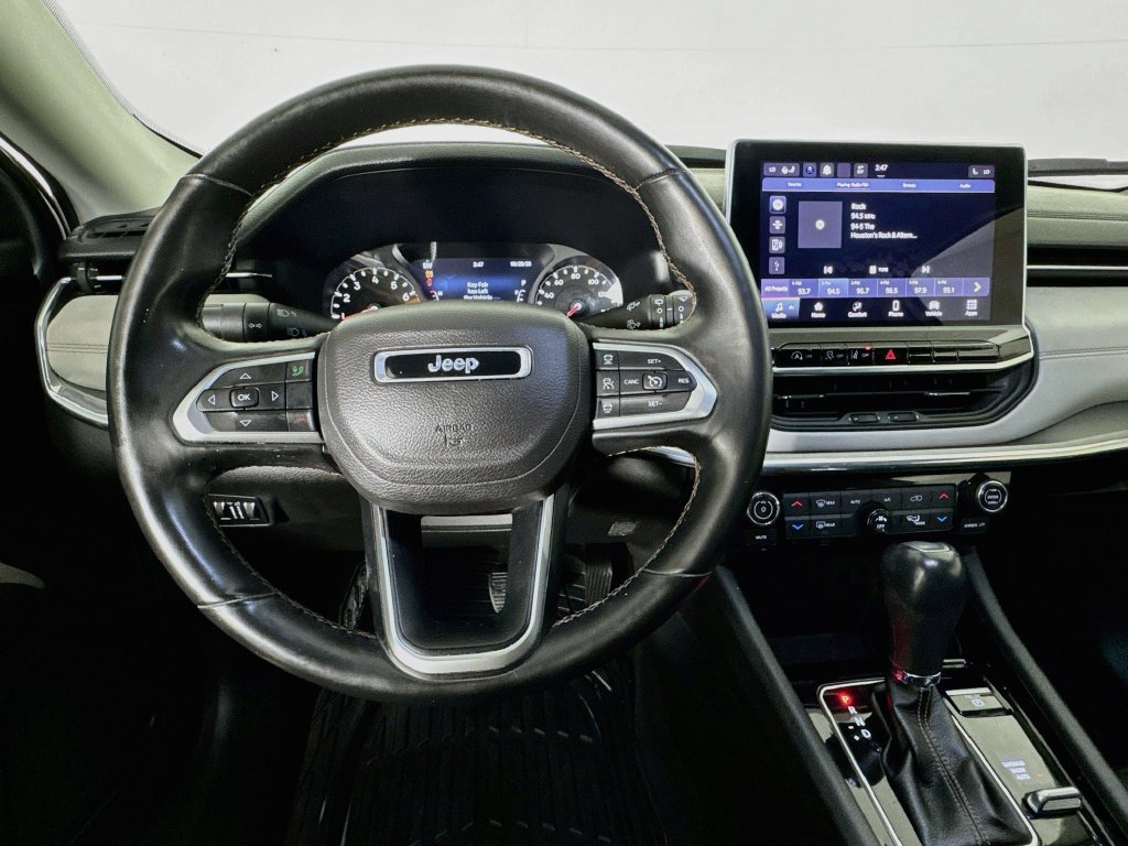 Used 2022 Jeep Compass Limited AWD/4WD image 10