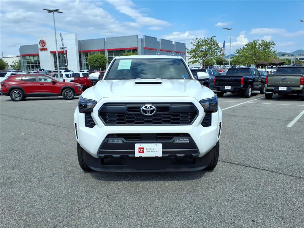 Certified 2024 Toyota Tacoma TRD Sport AWD/4WD image 10