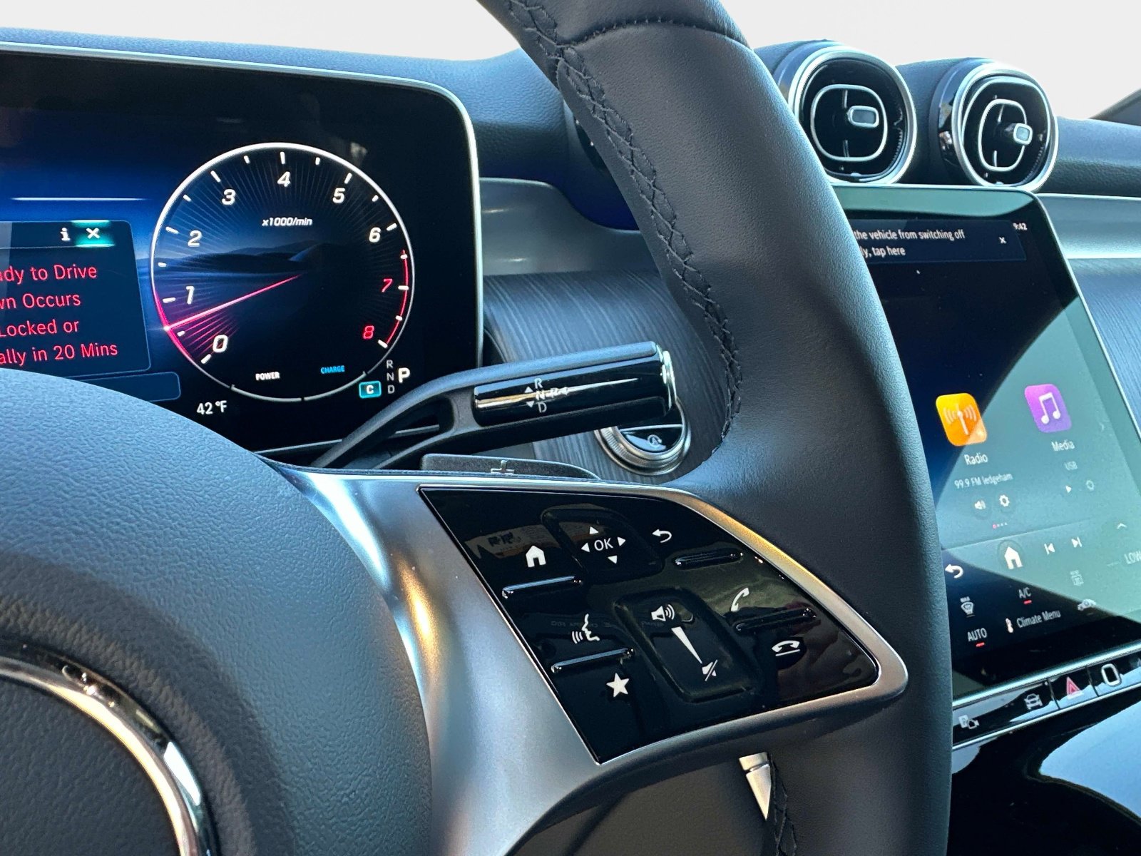 Certified 2026 Mercedes-Benz GLC 300 image 25